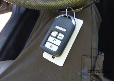 2017 Honda Civic Ex z USA, uszkodzony, nr VIN 2HGFC2F77HH530850